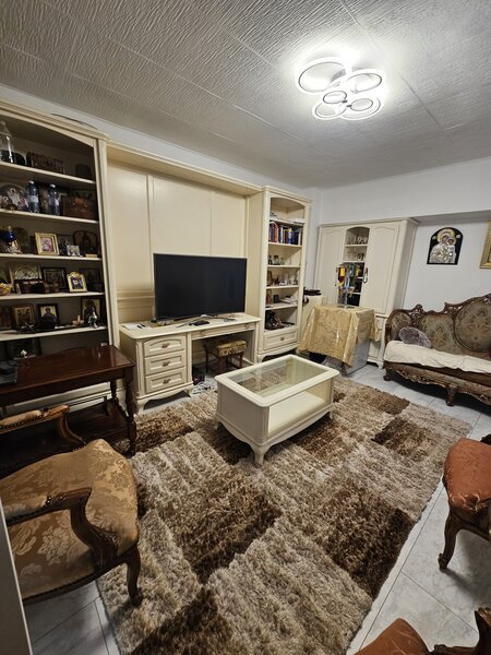 Pantelimon, Mega Mall,